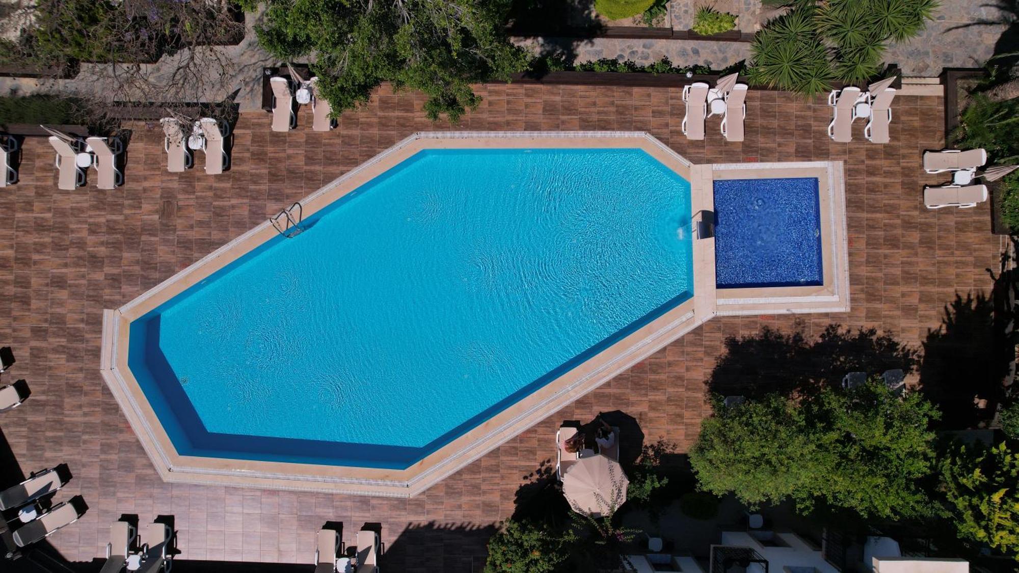 ฟลอรา โฮเต็ล Hotel Gumbet ภายนอก รูปภาพ